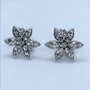 Vtg clipon earrings silver flower with rhinestones